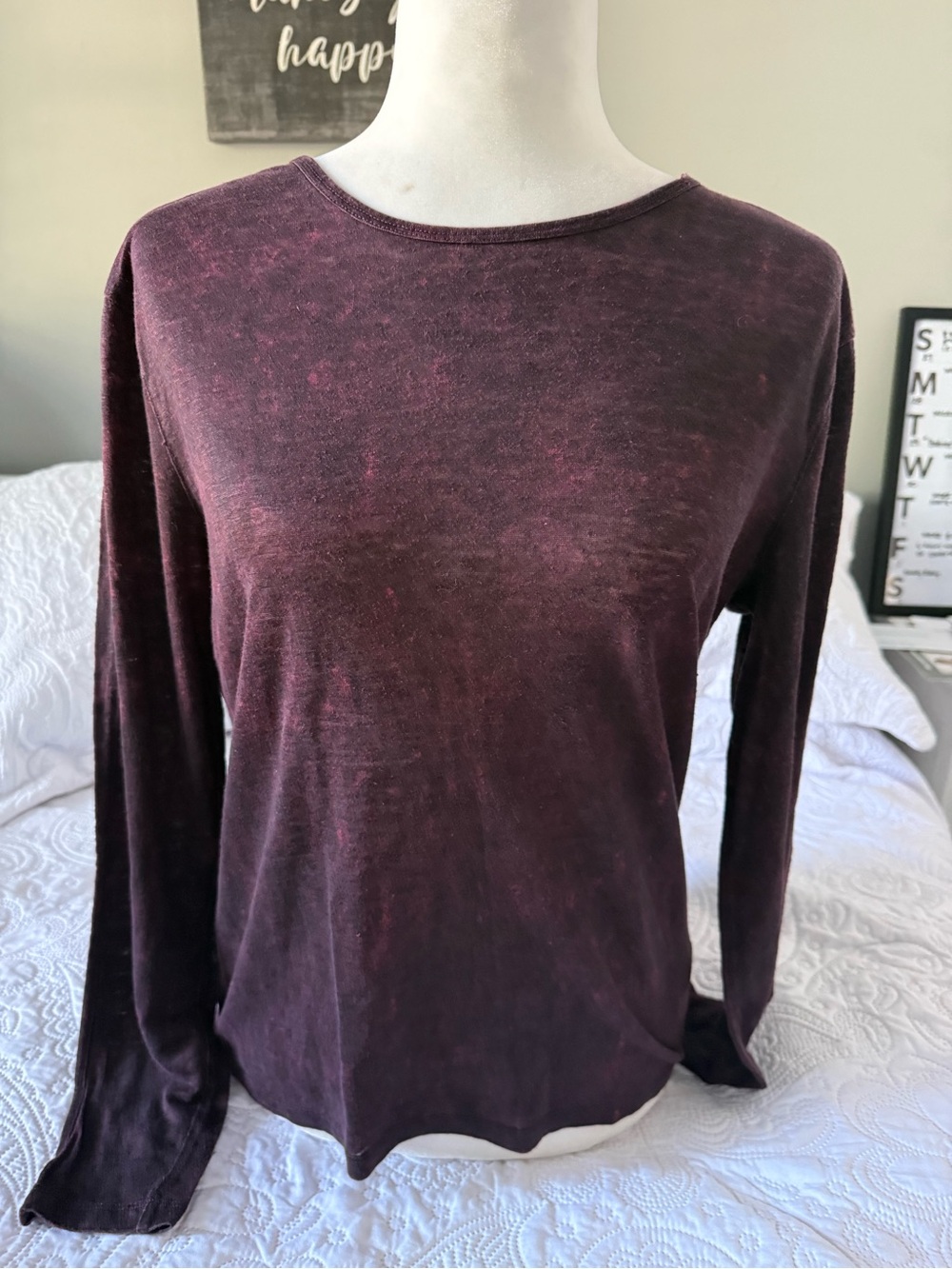 John Varvatos Long-Sleeve Crewneck Top in deep red/ maroon